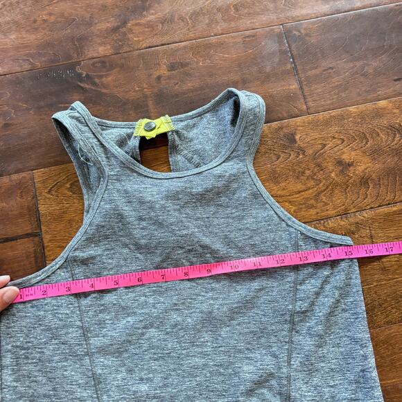 Oiselle Women's Size 6 O'Snap Racer Back Tank Top Gray Athletic Shirt Keyhole - Picture 5 of 8